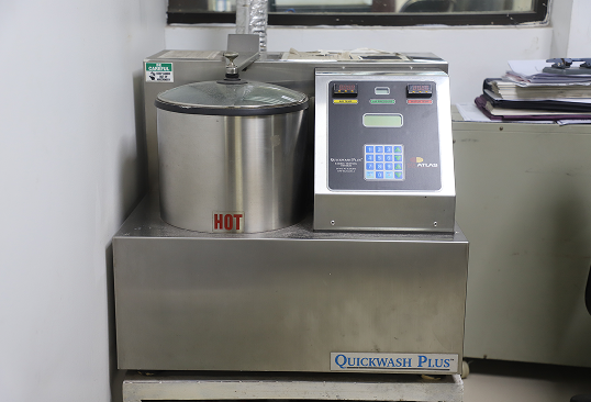 Quick wash machine